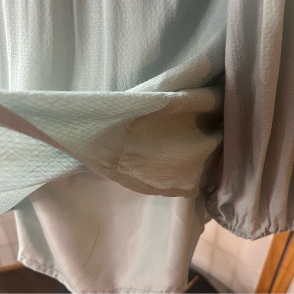 Ingrid & Isabel Sage Green Smocked Babydoll Top|Long Sleeve|Size L - Picture 10 of 11